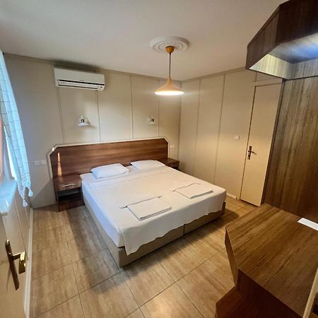 Grenadine Lodge Далян Екстериор снимка