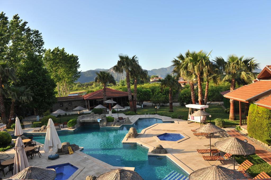 Grenadine Lodge Далян Стая снимка