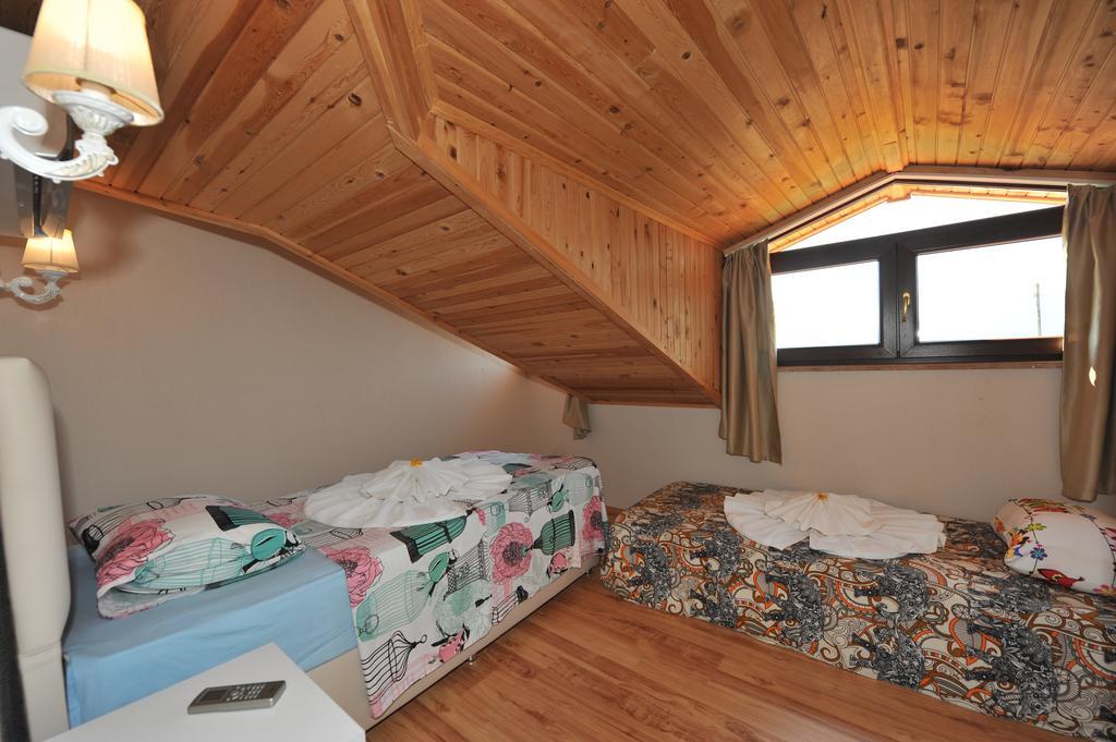 Grenadine Lodge Далян Екстериор снимка